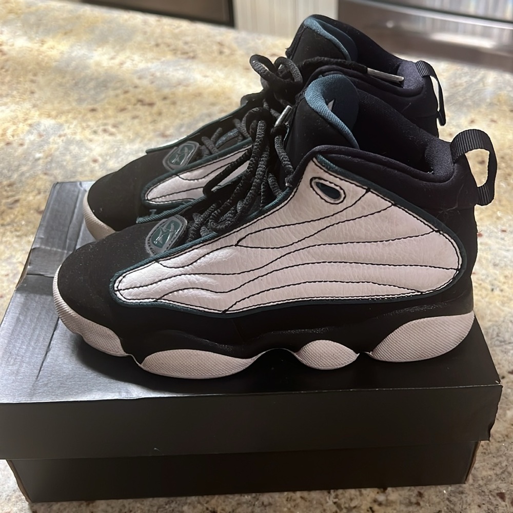 Kid Jordan Sneakers
